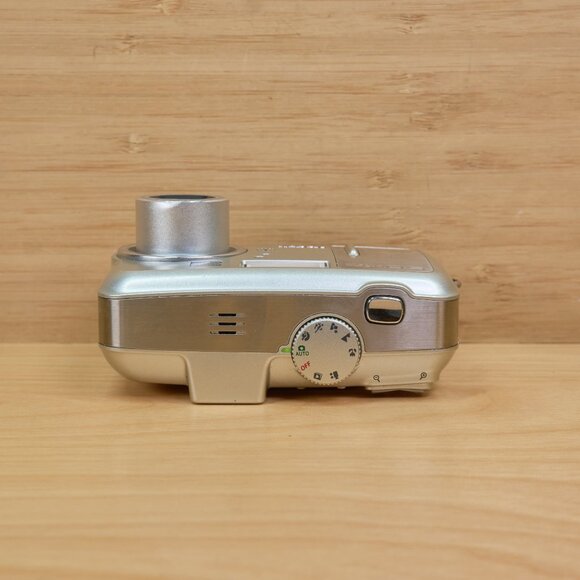 Kodak Easyshare CX7530 5 MP Digital Camera, with 3x Optical Zoom - Picture 3 of 8